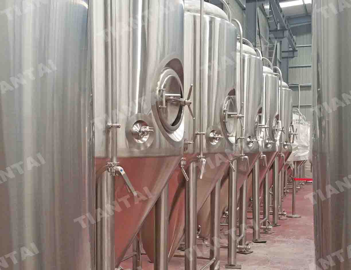 The cooling jacket and temperature sensor for fermentation tanks